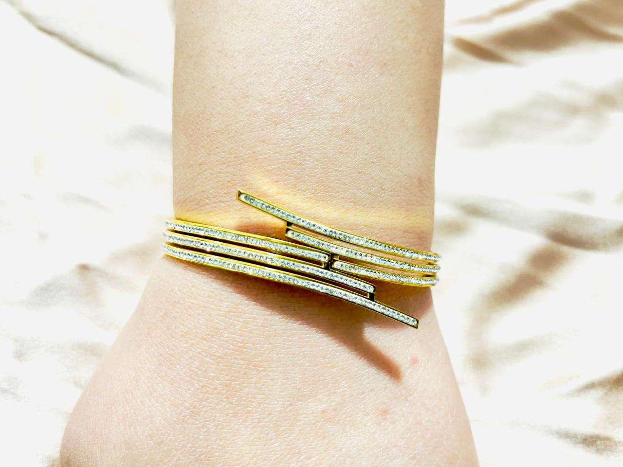 Sleek Triple Lines Bracelet gold modern minimalist wrist accessory with three parallel lines