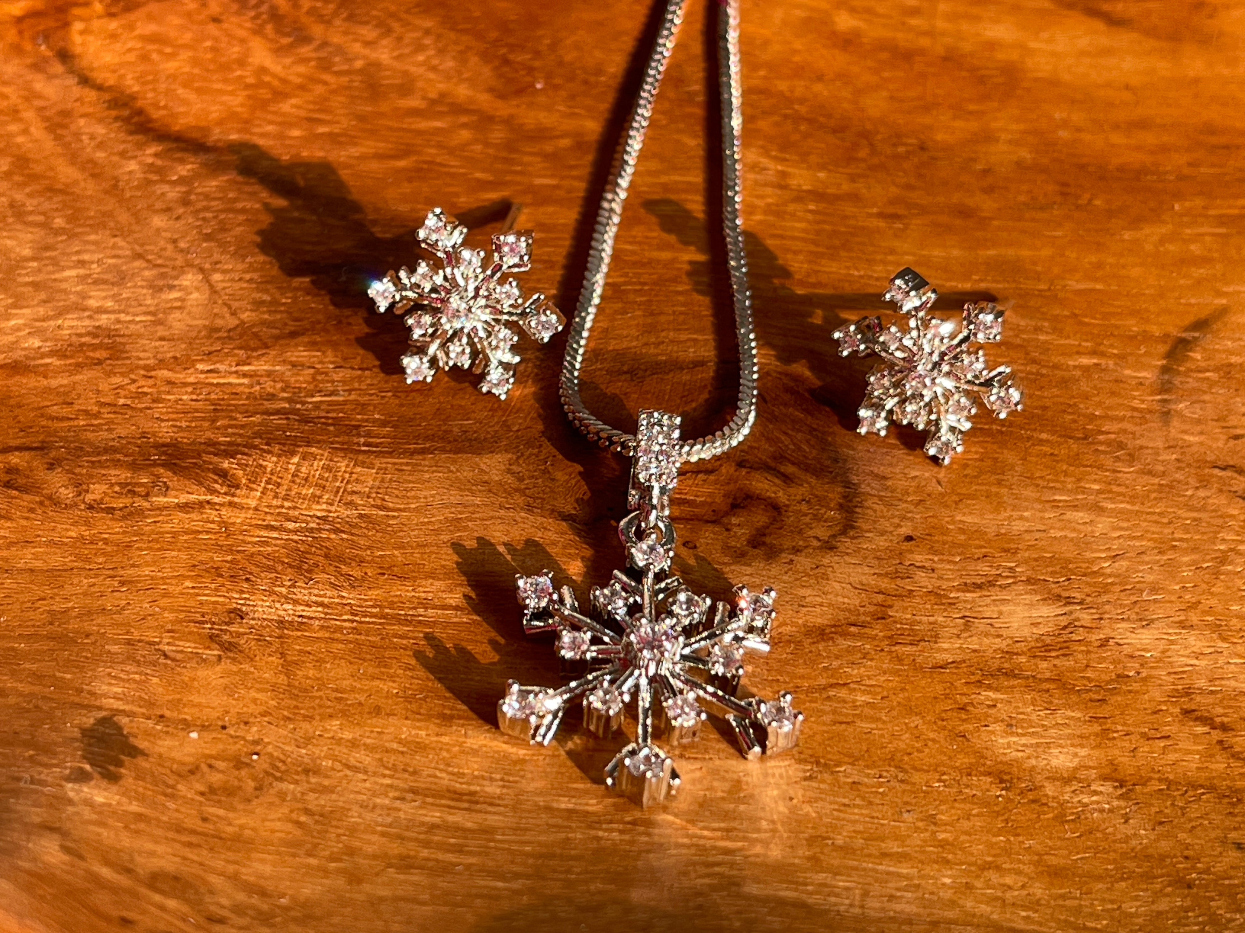 Silver Snowflakes Pendant Set - front view, handcrafted jewelry by Maisha Jewels